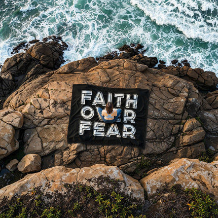 FAITH OVER FEAR Soft Throw Blanket | Black